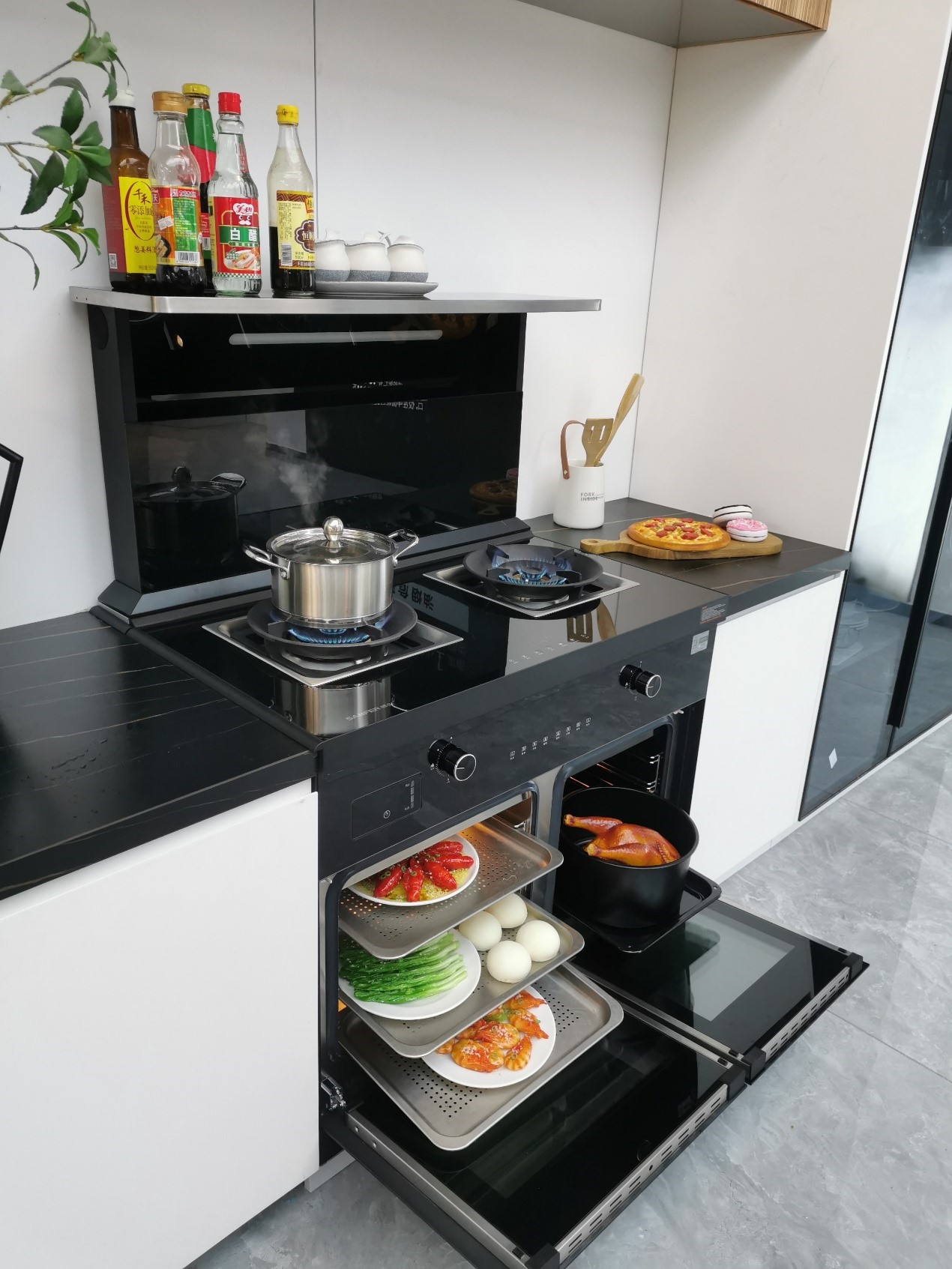 我想咨詢一下，開放式廚房怎么挑選集成灶？