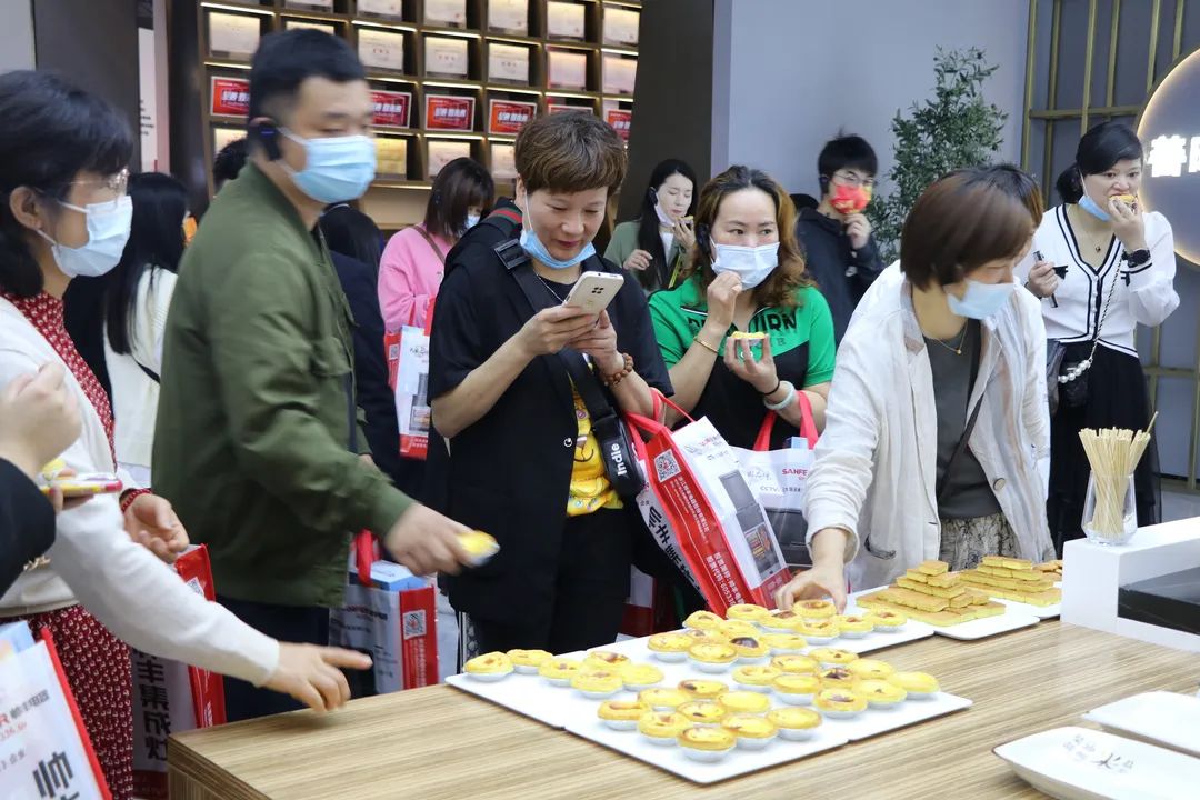 集成十大品牌帥豐電器聯(lián)合建設(shè)銀行開(kāi)展建行家裝節(jié)活動(dòng)