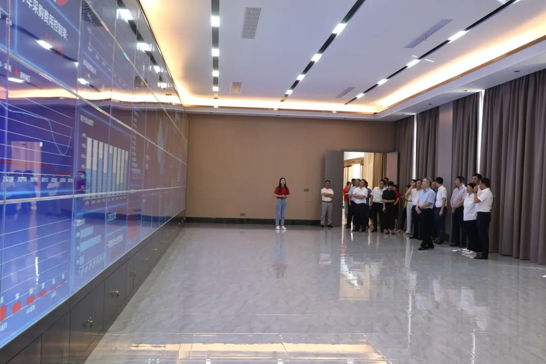 浙江省統(tǒng)計局一行蒞臨集成灶品牌帥豐電器參觀調(diào)研！