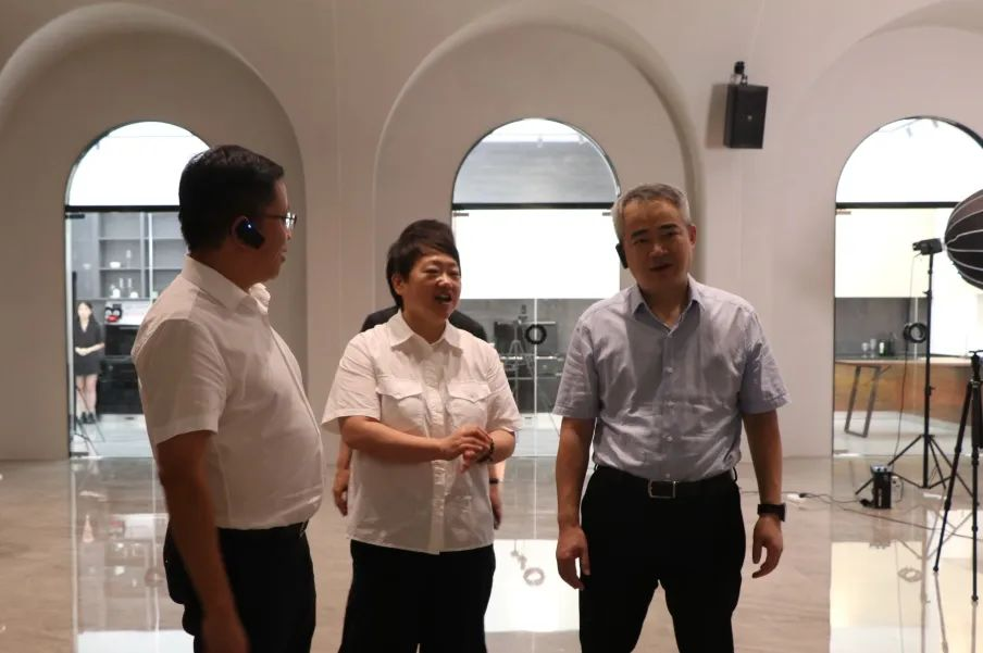 浙江省統(tǒng)計局一行蒞臨集成灶品牌帥豐電器參觀調(diào)研！