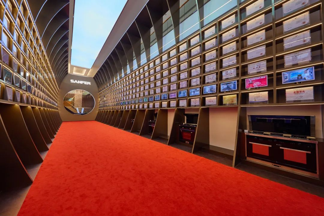 浙江省統(tǒng)計局一行蒞臨集成灶品牌帥豐電器參觀調(diào)研！