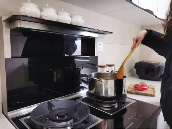 小廚房改造必選的品牌集成灶，超小機(jī)身樣樣精通