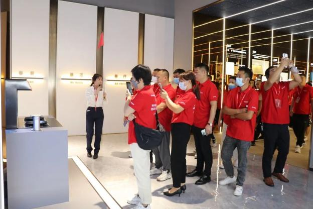 集成灶品牌帥豐電器“登頂計劃”加盟合作峰會圓滿成功！