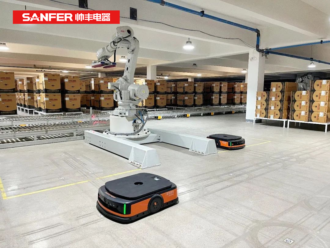 萬臺的倉儲空間來得及發(fā)貨嗎？別急！帥豐有AGV智能搬運車
