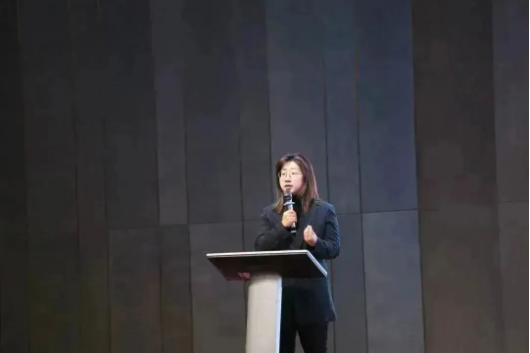 “兔”飛猛進(jìn) 只爭(zhēng)朝夕，大國(guó)品牌帥豐電器2023新年動(dòng)員大會(huì)順利召開(kāi)