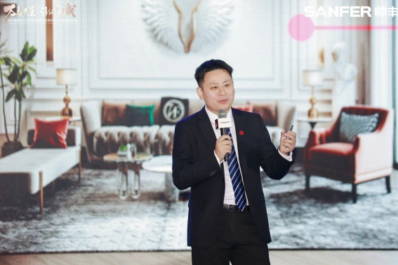 萬象更星·引領(lǐng)集成 | 帥豐電器2024年戰(zhàn)略部署大會(huì)暨優(yōu)秀經(jīng)銷商表彰盛典隆重召開