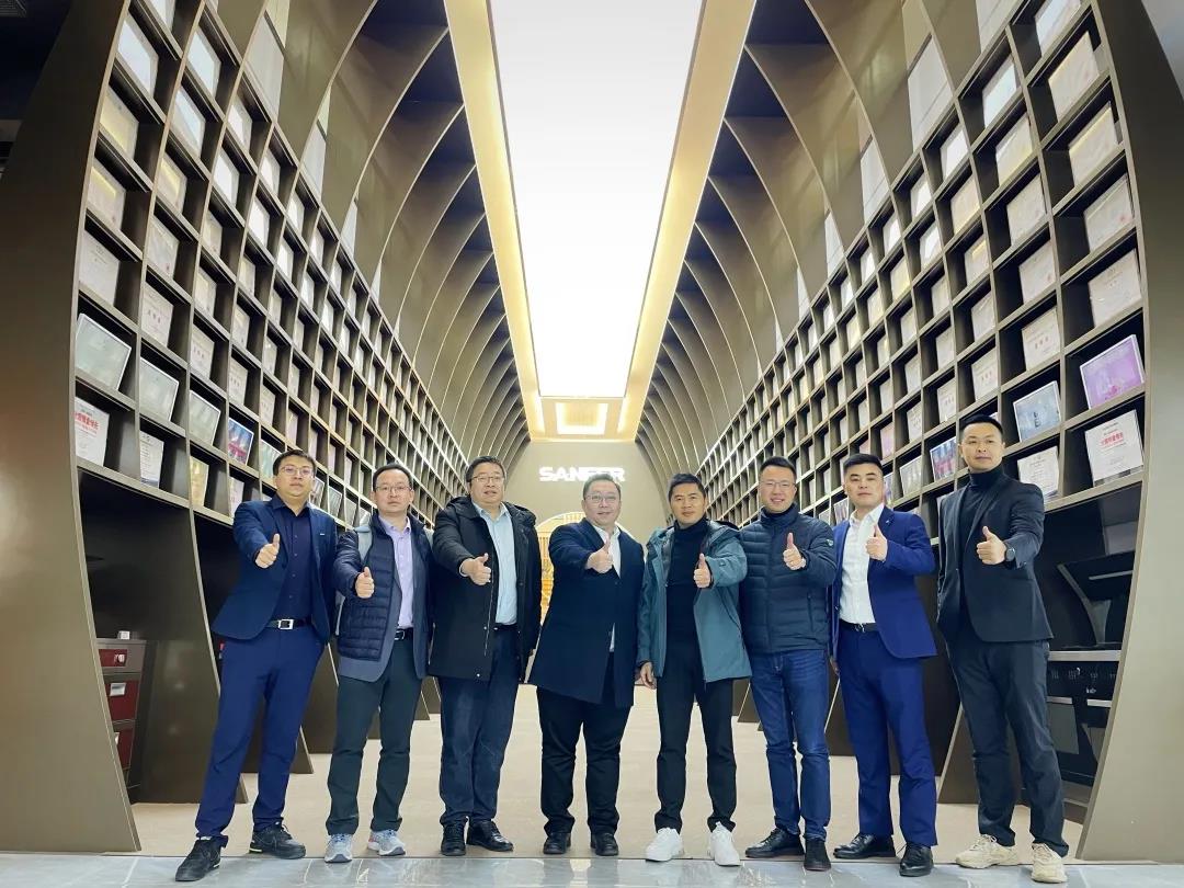 深化合作，共謀發(fā)展｜居然之家新零售集團副總裁王鵬一行蒞臨考察帥豐電器