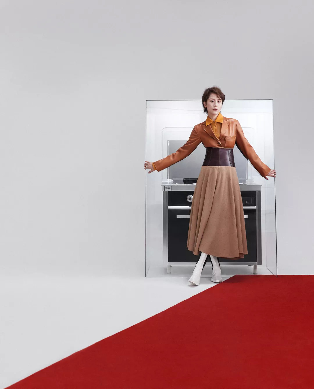 帥豐攜手海清登上《卷宗》家居創(chuàng)刊號，V9蒸烤一體演繹集成灶新風(fēng)尚