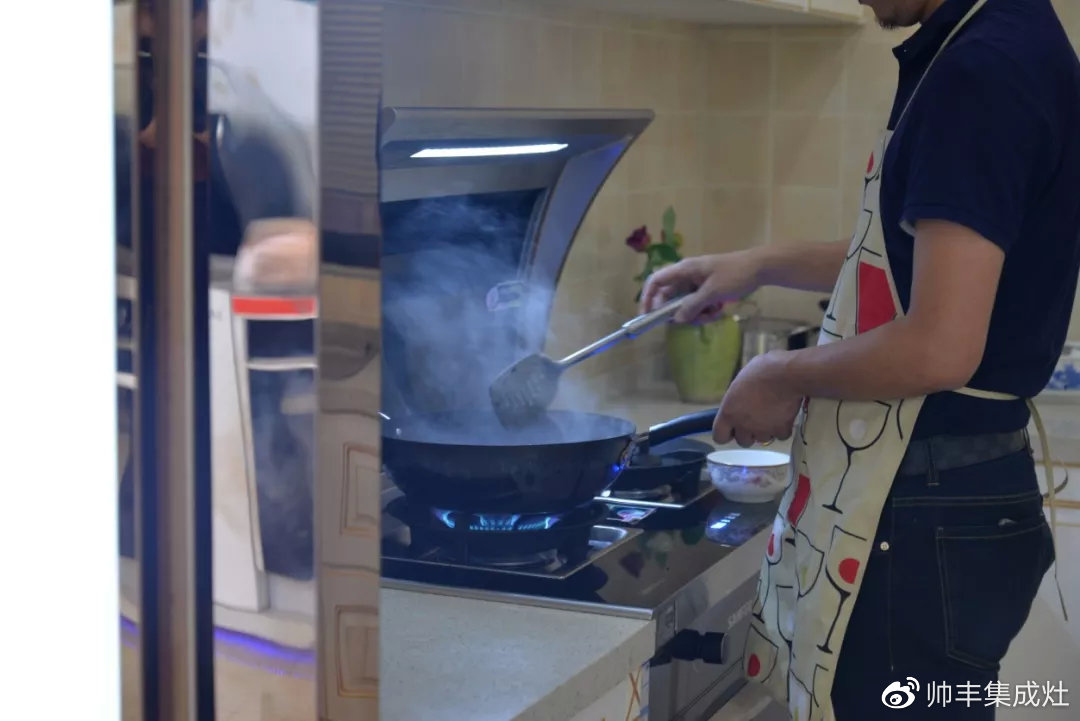 中央電視臺財經(jīng)頻道走進(jìn)帥豐深度調(diào)研 中央電視臺財經(jīng)頻道走進(jìn)帥豐深度調(diào)研