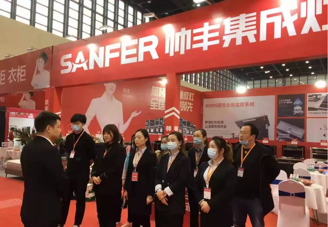 帥豐集成灶鄭州華夏家博會(huì)簽單107臺(tái)，蒸烤一體集成灶驚艷全場(chǎng)！