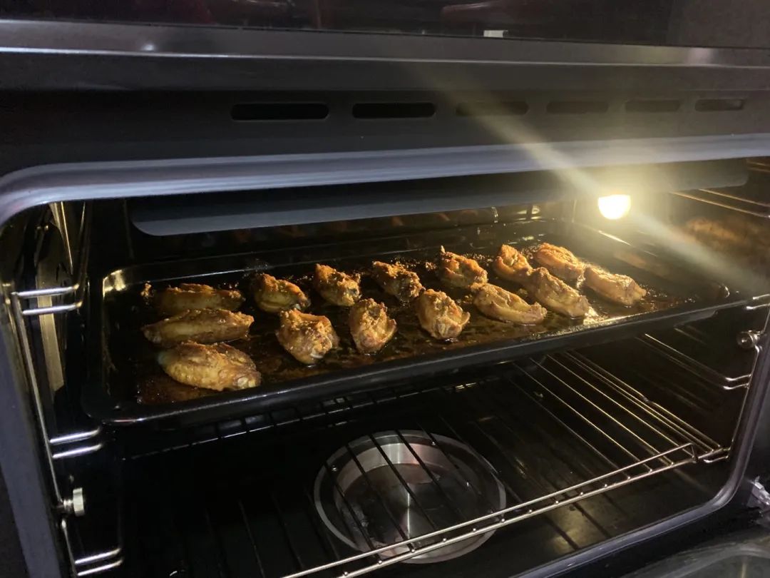 收官之戰(zhàn)火爆來(lái)襲，帥豐集成灶總裁簽售會(huì)，三城聯(lián)動(dòng)！