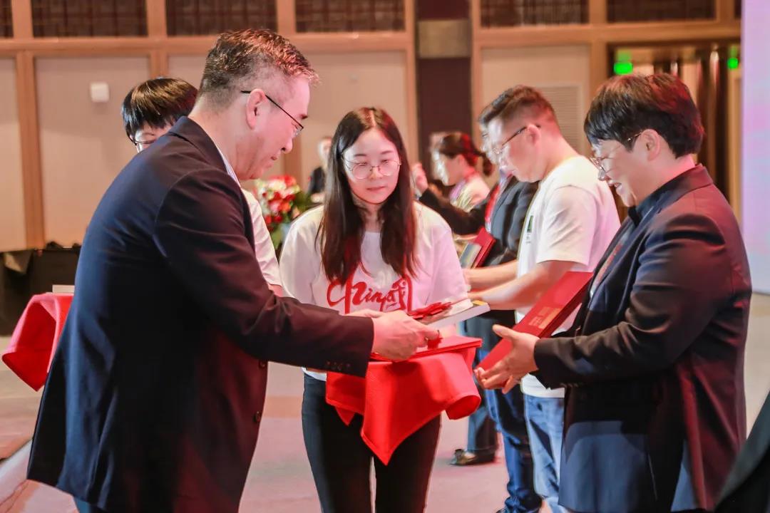 榮耀摘“星”│帥豐榮獲多項大獎，實至名歸