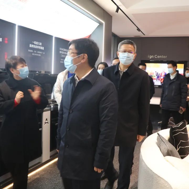 行業(yè)標(biāo)桿，彰顯豐采|紹興市委副書記、代市長施惠芳一行蒞臨帥豐調(diào)研指導(dǎo)！