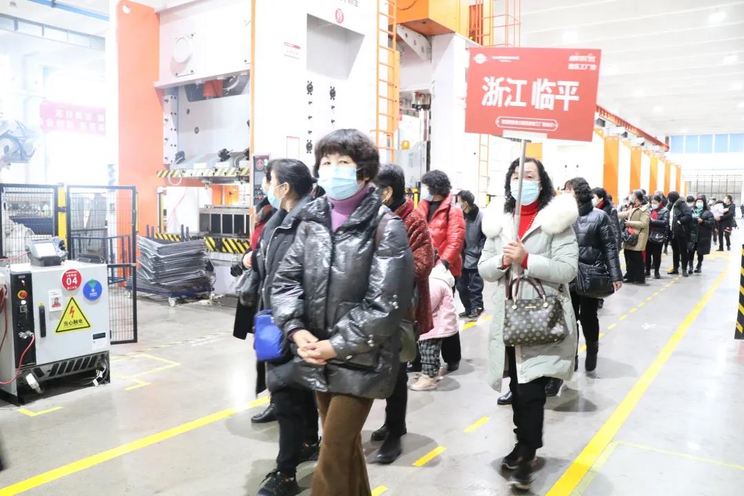 虎年開門紅|帥豐集成灶廠購會(huì)臨平專場，掀起搶購熱潮！